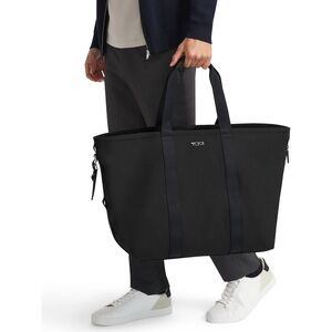 Large Alpha Bravo Essential East/West Tote
TUMI